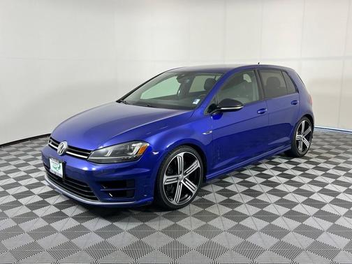 2017 Volkswagen Golf R 4-Door