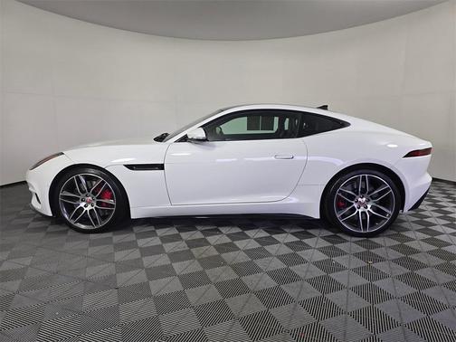 2018 Jaguar F-TYPE R