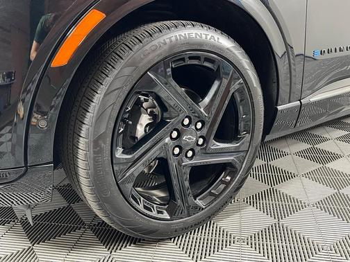 2024 Chevrolet Equinox EV RS