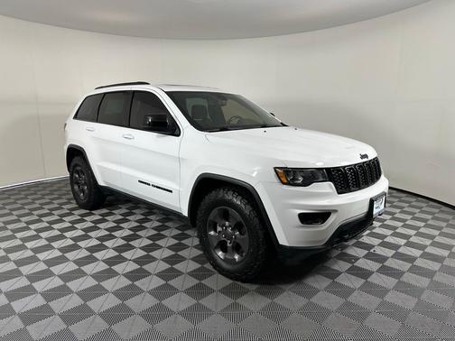 2019 Jeep Grand Cherokee Laredo