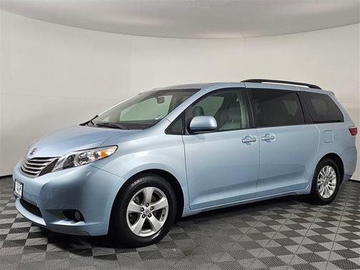 2016 Toyota Sienna XLE Premium
