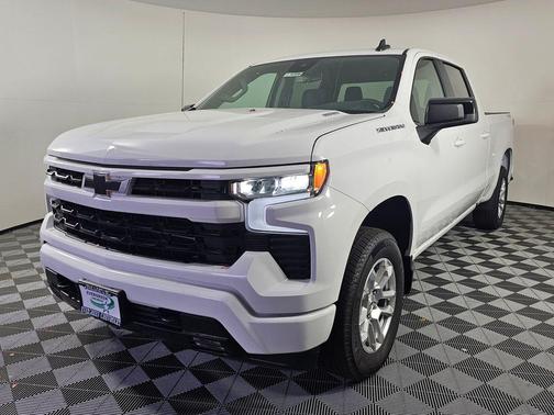Summit White 2025 Chevrolet Silverado 1500 RST