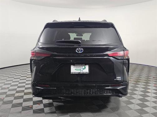 2023 Toyota Sienna XSE