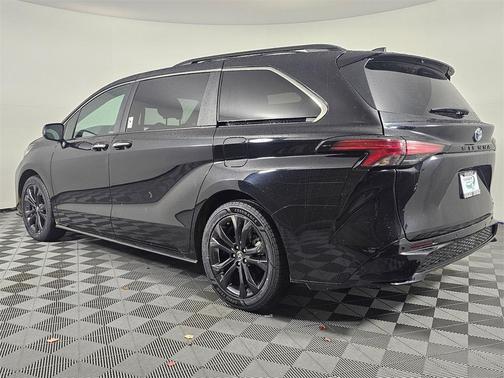 2023 Toyota Sienna XSE
