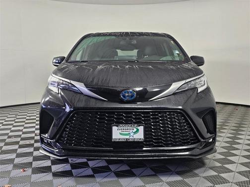 2023 Toyota Sienna XSE