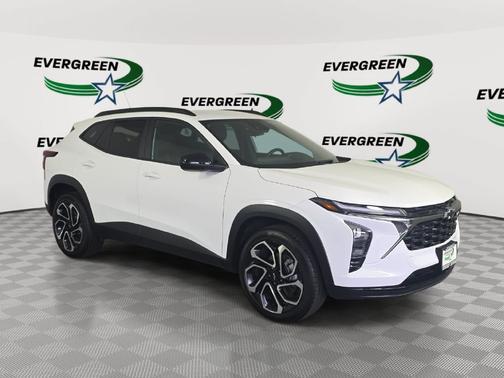 Summit White 2025 Chevrolet Trax 2RS