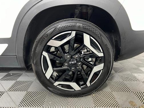 2024 Kia Seltos SX