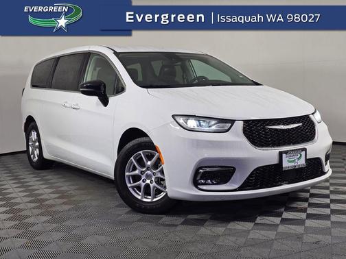 2024 Chrysler Pacifica Touring-L