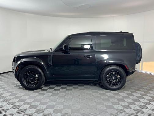 2023 Land Rover Defender 90 X-Dynamic SE