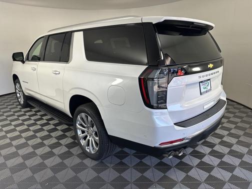 2025 Chevrolet Suburban Premier