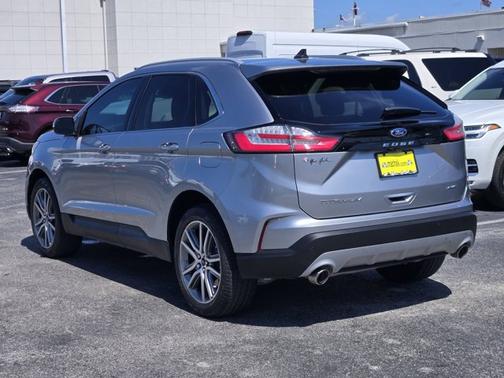 ICONIC SILVER 2023 Ford Edge TITANIUM
