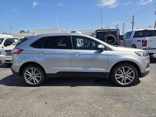 ICONIC SILVER 2023 Ford Edge TITANIUM