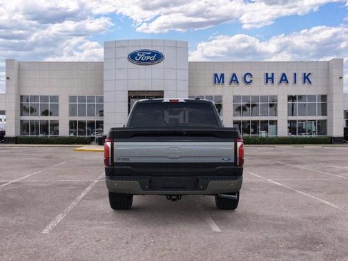 Agate Black Metallic 2026 Ford F-150 King Ranch