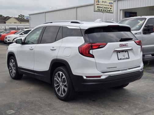 Summit White 2019 GMC Terrain SLT