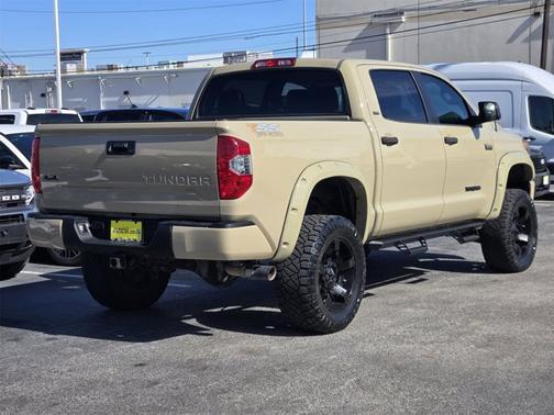 2017 Toyota Tundra SR5