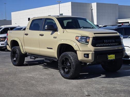 2017 Toyota Tundra SR5