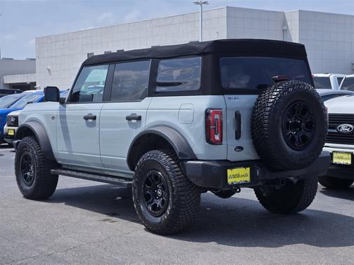 2022 Ford Bronco WILDTRAK