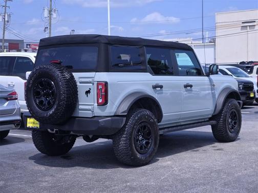 2022 Ford Bronco WILDTRAK