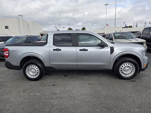 2023 Ford Maverick XL