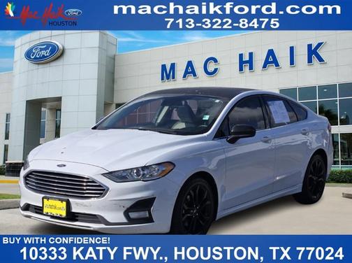 2020 Ford Fusion SE