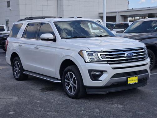 WHITE PLATINUM MET TRI-COAT 2018 Ford Expedition XLT