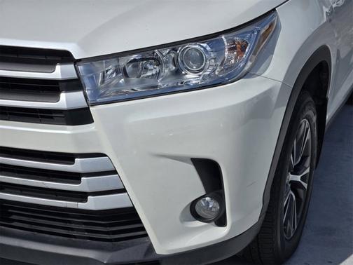 2019 Toyota Highlander LE PLUS