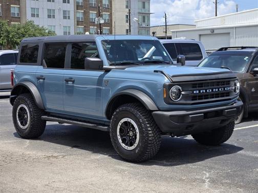 2023 Ford Bronco BASE