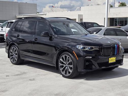 2022 BMW X7 M50I