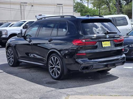 2022 BMW X7 M50I