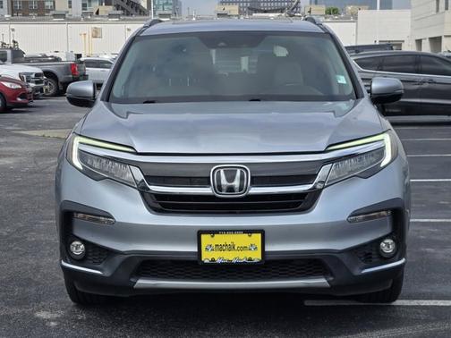 Lunar Silver Metallic 2021 Honda Pilot TOURING 7-PASSENGER