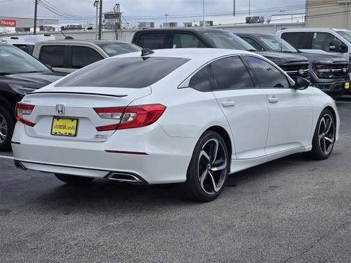 2022 Honda Accord SPORT SE