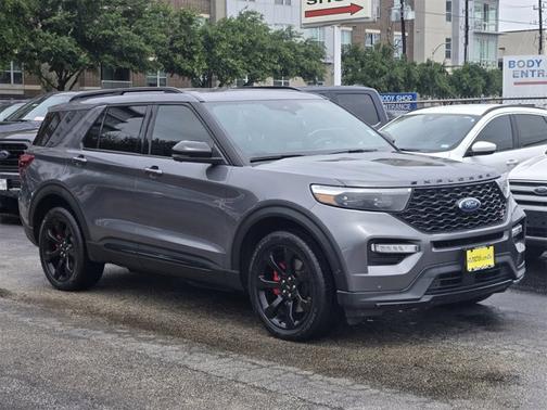 2022 Ford Explorer ST