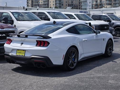 2024 Ford Mustang DARK HORSE