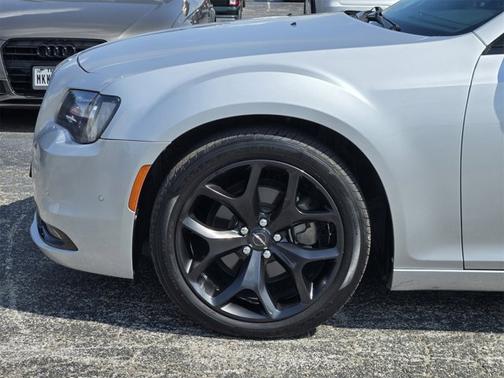 2021 Chrysler 300 S