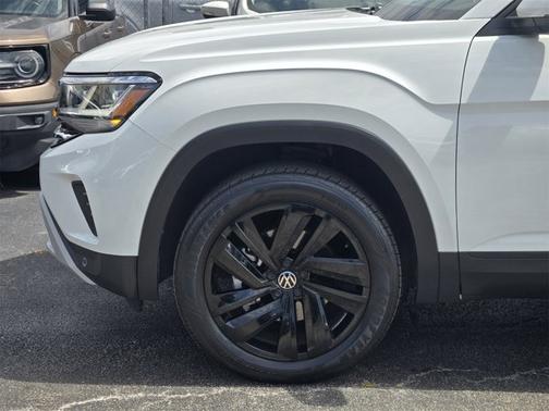 2022 Volkswagen Atlas 3.6 SE W/ TECHNOLOGY