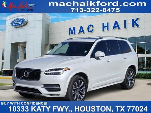 2017 Volvo XC90 T6 MOMENTUM