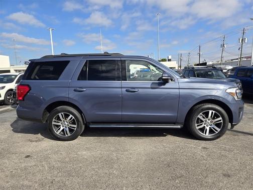 2022 Ford Expedition XLT