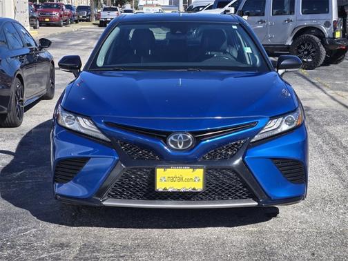2019 Toyota Camry XSE