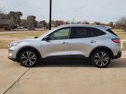 2021 Ford Escape SE