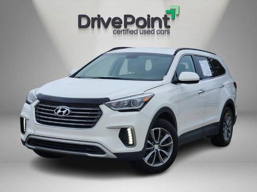 2017 Hyundai SANTA FE SE