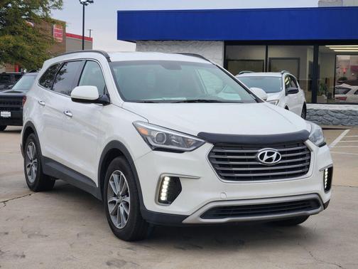 2017 Hyundai SANTA FE SE