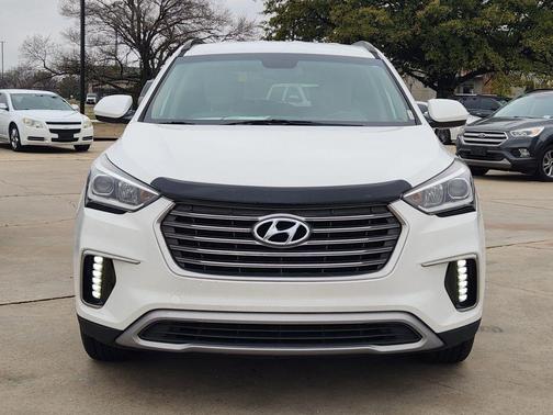 2017 Hyundai SANTA FE SE