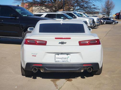 2018 Chevrolet Camaro 2LT