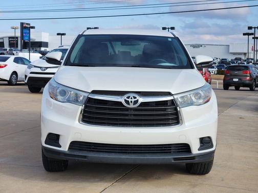 2016 Toyota Highlander LE
