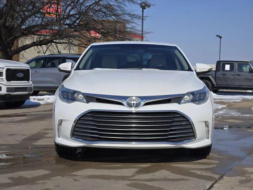 2016 Toyota Avalon XLE