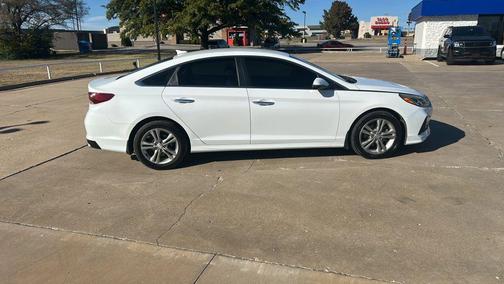 2018 Hyundai SONATA SEL