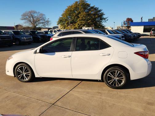 2017 Toyota Corolla SE