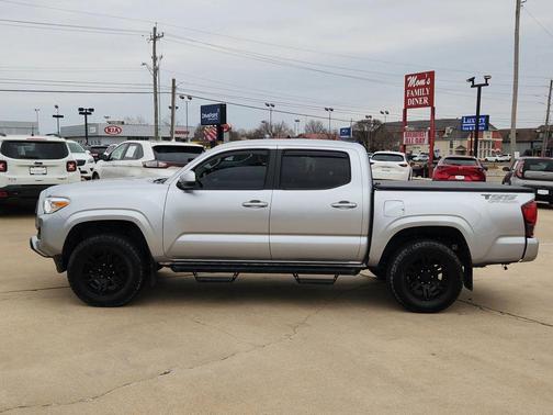 2022 Toyota Tacoma SR