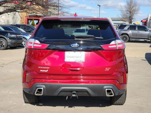 2019 Ford Edge ST