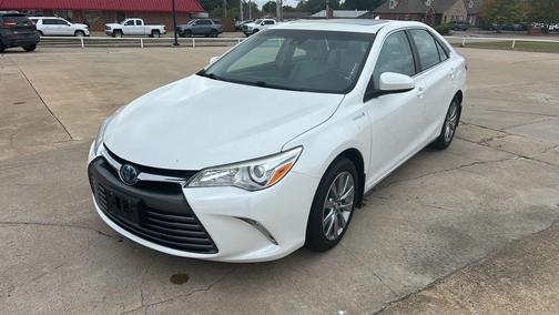 2017 Toyota Camry Hybrid XLE